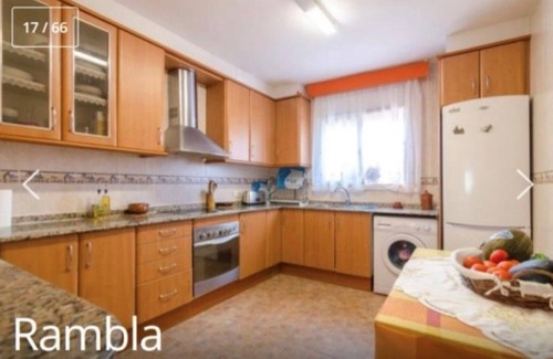Mont Barbat House | HOUSE 270M2 TWO INDEPENDENT PLANTS POOL AND BARBECUE 8 ROOMS