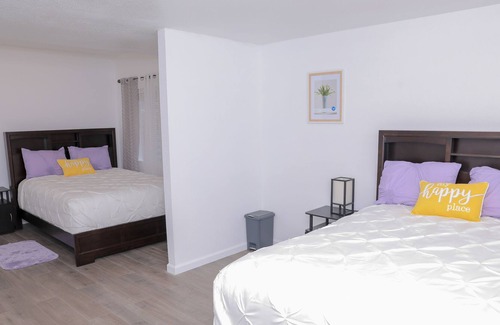 Green Valley Ranch House | House 2BR,1BA,Sleeps 6
