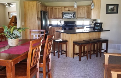 Yampa House | House - 3 BR - 2 BA - Sleeps 10n