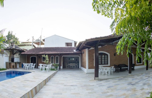 Maresias House | House 30 meters from the beach, low season rates