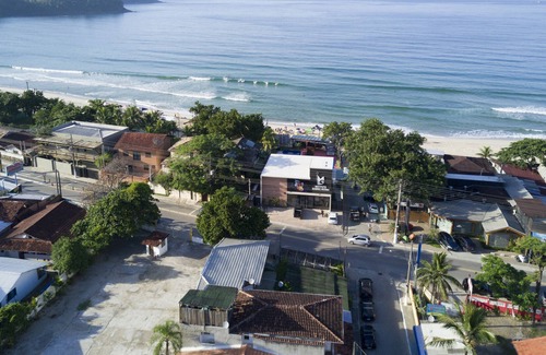 Maresias House | House 30 meters from the beach, low season rates