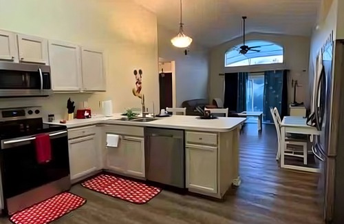 Westridge House | HOUSE 4 Bdr Oasis -Saltwater Pool & Solar 334