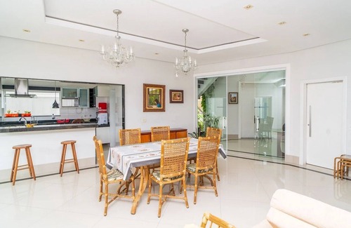 Jardim Acapulco House | House 5 suites, with swimming pool on Pernambuco Beach