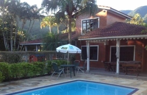 Praia do Pauba House | House 5 rooms, 2 suites with swimming pool and ample leisure area at 400m from the beach