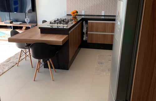 Praia da Armacao do Itapocoroi House | House 50 meters from the beach, 3 km Beto Carreiro