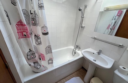 Ternant Apartment | House 6 sleeps 5/6 3 bedrooms 1 bathroom