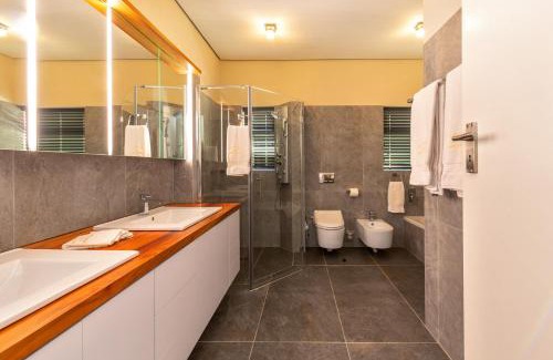 Hunter's Home House | House 7 Fraser