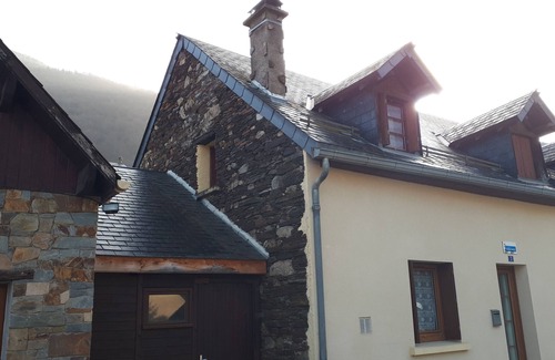 Saint-Mamet House | House 70 m2 near thermal baths, gondola (1.5km)