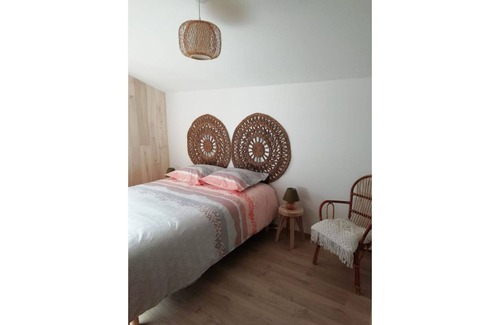 Le Gue-d'Allere House | House 8 persons with garden