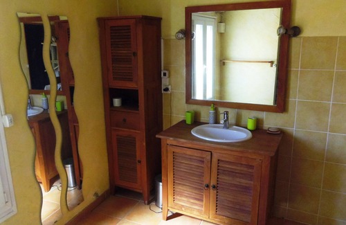 Claira House | House 9 km (10 min) from the sea