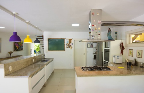Praia do Forte House | House 90 meters from the beach - GATED COMMUNITY