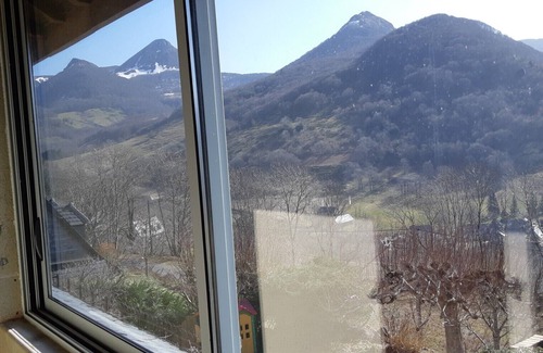 Mandailles-Saint-Julien House | House at the foot of puy mary