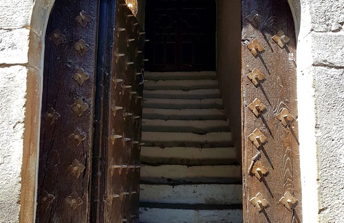 Jaca House | House-abbey of Banaguás