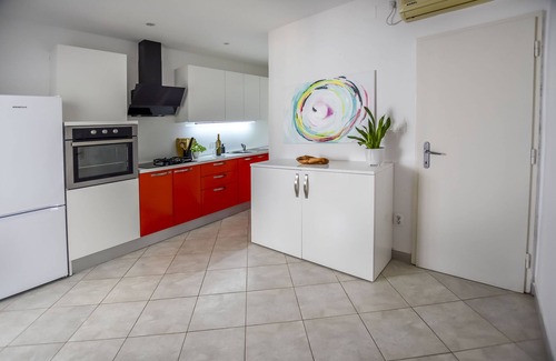 Banj House | House Ana (58361-K1) - Banj