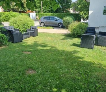 Jezerce Bed & Breakfast | House Ana