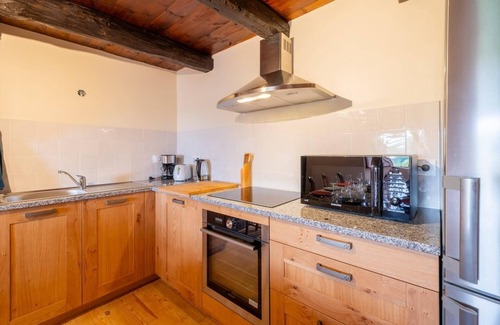 Les Salces House | House and barn complex