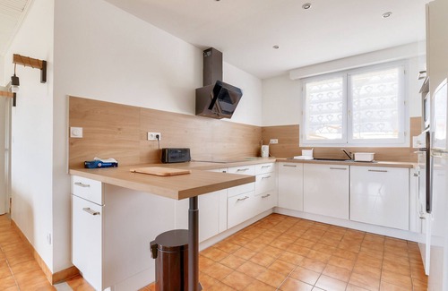 Brem Sur Mer Ski Chalet | House and garden for 4 in Brem-sur-Mer