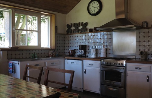 Ile-de-Brehat House | House and garden close to beaches, fully equipped, comfortable at any season.