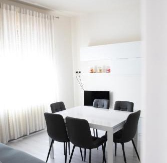 Carpenedo Apartment | House Anna