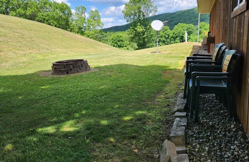 Clearville Cabin | House At Creekside Resort