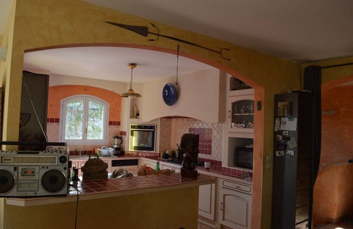Digne-les-Bains House | house at the foot of a hill