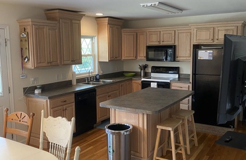 Moneta House | House at the Lake in Moneta! Community pool, private acceas to dock & boat ramp.
