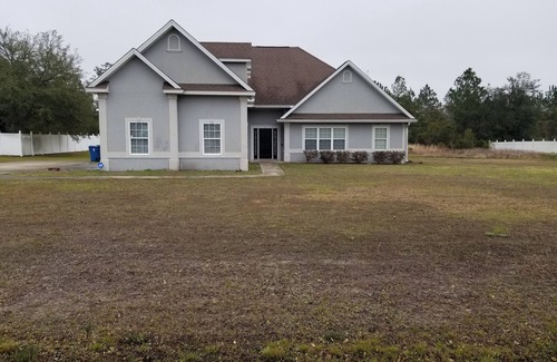 Brunswick House | House at the Lakes, fishing , nearby boat ramps, Parks and minutes from Beaches