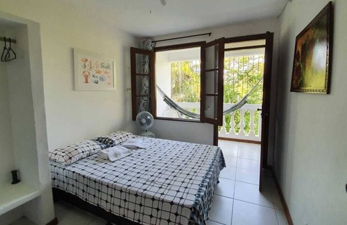 Itaparica House | House (B) 3/4 100m from the beach, garage, suite, patio in the center of Itaparica