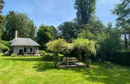 Bonneville-la-Louvet House | House Bonneville la Louvet