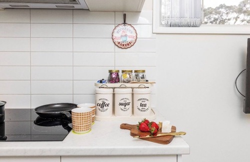 Cessnock House | House By Lavender Lane-nForest views, FREE Parking