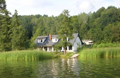 Brodnica House | House by the lake and close to the center: relaxation by the lake and entertainment in the city
