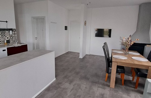 Salamis House | House by the sea