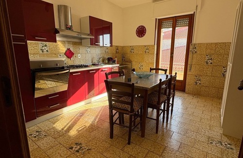 Vibo Marina House | House by the sea