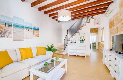Old Town Alcudia House | House Ca na Serrieta in the village of Alcudia