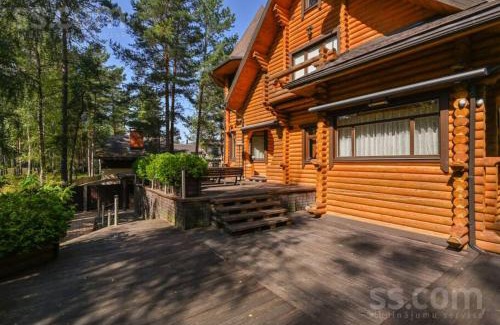 Plavniekkalns Villa | House Carnikava