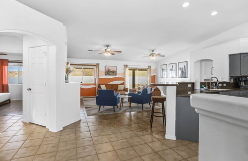 Sunridge Estates House | House + Casita | Heated Spa & Pool | Mini-Golf