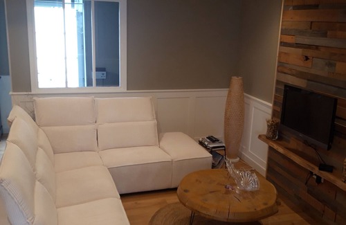 Saint-Porchaire House | House center Charente maritime ideal for any type of stay sea and countryside