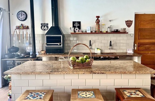 Barra da Tijuca Ski Chalet | House/Chalet in Barra da Tijuca with Swimming Pool Near the Beach