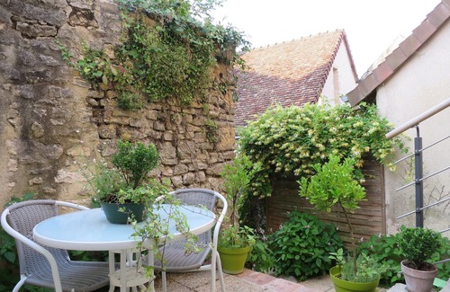 Mamers Cottage | House classified "4 épis" with small garden. Charm & Calm. Historic district