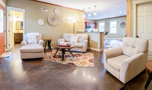 Ellsworth House | House close to Acadia National Park