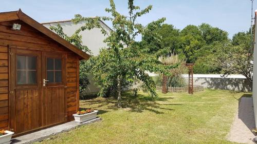 Medis House | HOUSE CLOSE TO ROYAN AND SEASIDE, GROUND FLOOR, QUIET AND COMFORTABLE