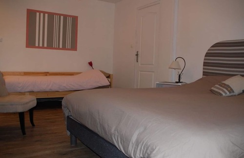Lubersac House | house, country cottage for 6,8,10 people