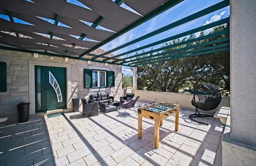 Praznica House | House Diana