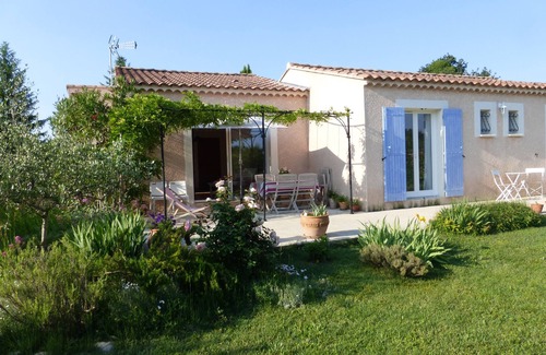 Bouchet House | House Drôme Provençal 6 people with terrace, garden, barbecue, WiFi.