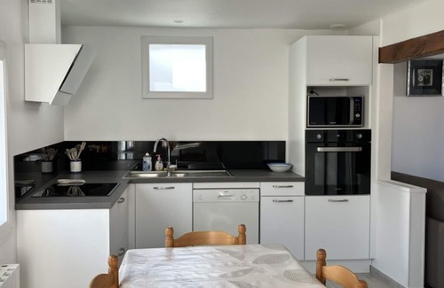 La Gueriniere House | House, enclosed garden, beach 10 min, 2 keys, Wifi, electric vehicle terminal.