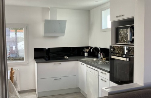 La Gueriniere House | House, enclosed garden, beach 10 min, 2 keys, Wifi, electric vehicle terminal.