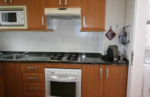 L'Hospitalet de l'Infant House | House 40m from the beach, walk to amenities. Port Aventura at 18 minutes.