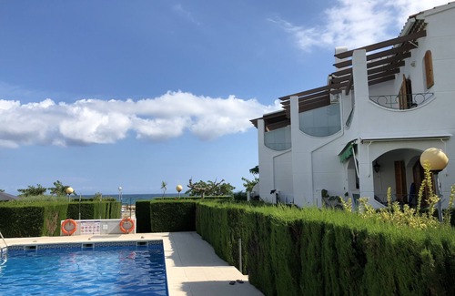 L'Hospitalet de l'Infant House | House by the sea