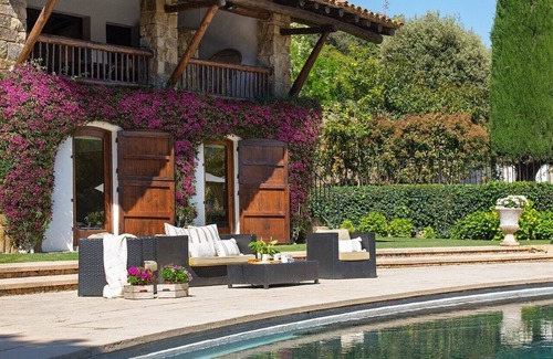 Sant Andreu de Llavaneres House | House with pool, 20.000 m2 garden, ping-pong close to the beach for 18 people
