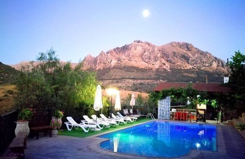 Priego de Cordoba Cottage | House Eufemia for 14 people